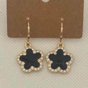 Gold & Black Flower Drop Earrings – Elegant Dainty Sparkle – NWT